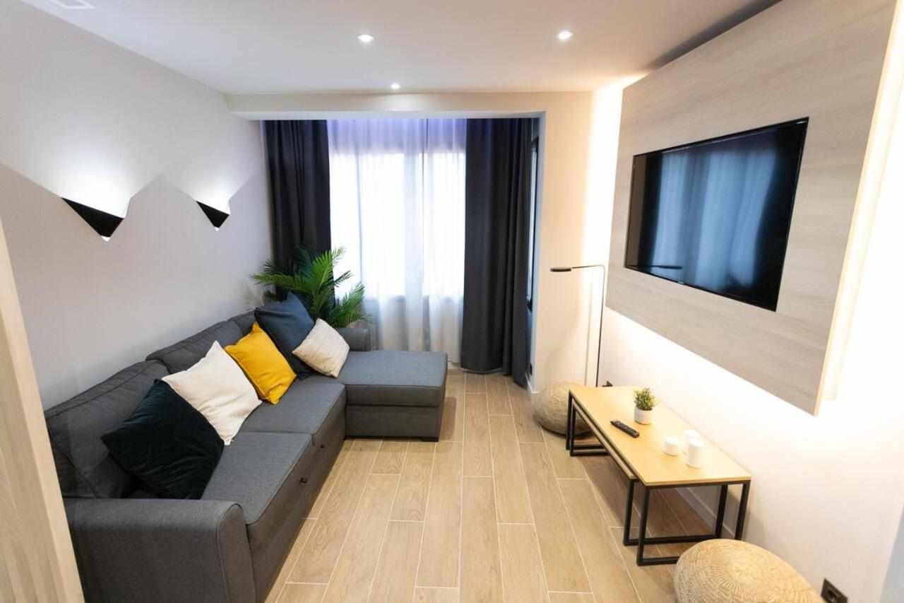 Apartamento Milano Living Suites En Vila Real Exteriör bild